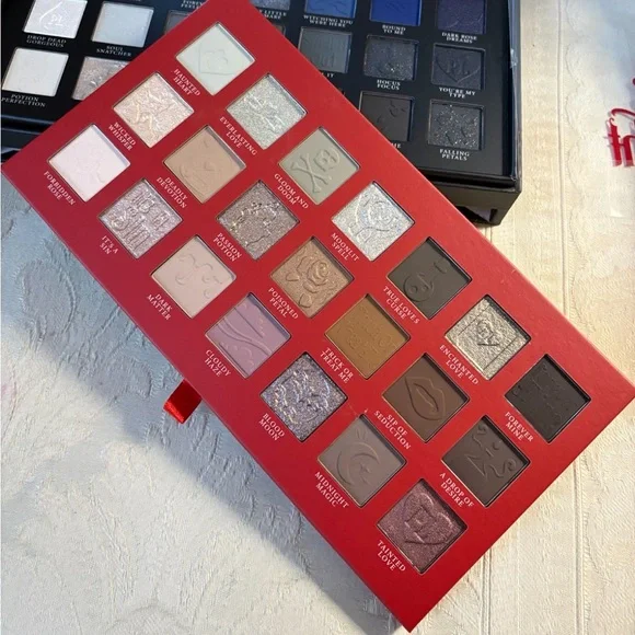 P. Louise Mystic Moonlight Eyeshadow Palette BNIB - Picture 6 of 15